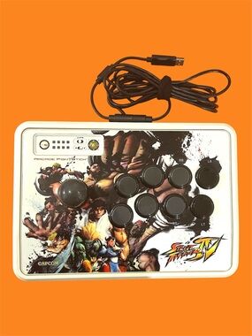 Mad Catz Street Fighter IV Arcade FightStick Xbox 360 Controller SF4